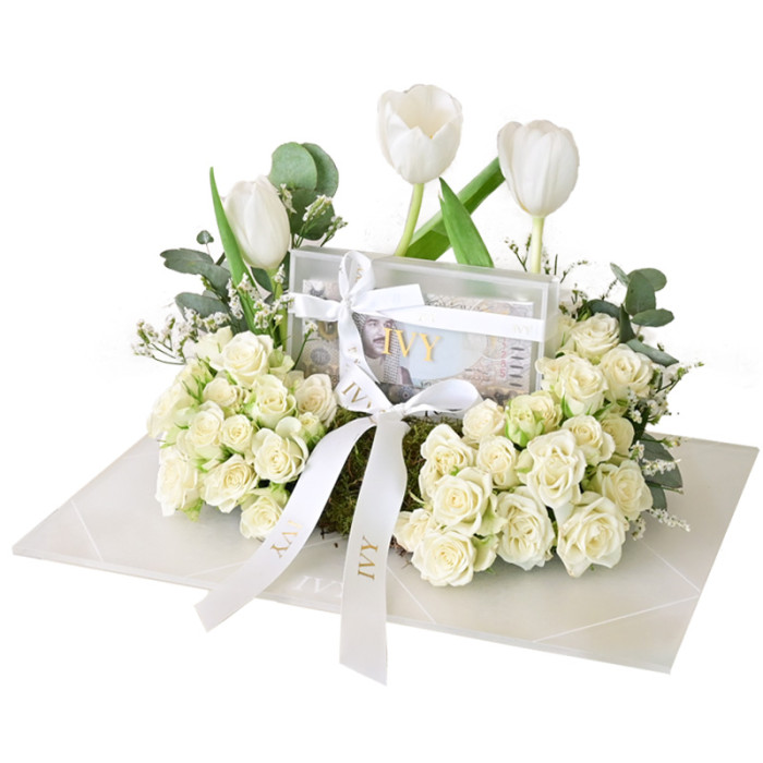 Money arrangement White