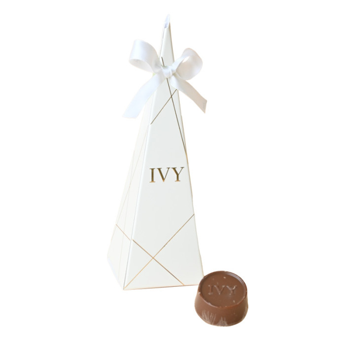Triangle Giveaway Cream