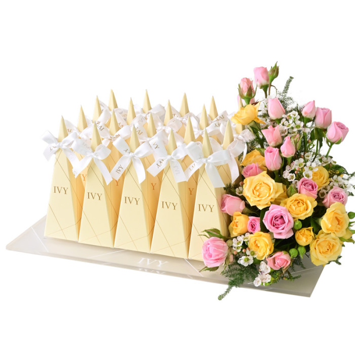 20 Triangle Giveaways Y